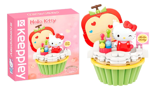 Hello Kitty Cupcake Figura 18cm Set Para Armar Colección