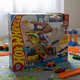 Pista Hot Wheels City Garage Acrobacias 2 En 1 Con Auto