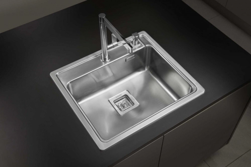 Bacha Johnson Acero Inoxidable Quadra mini Q55A c/orificio dosificador P30Q55AD