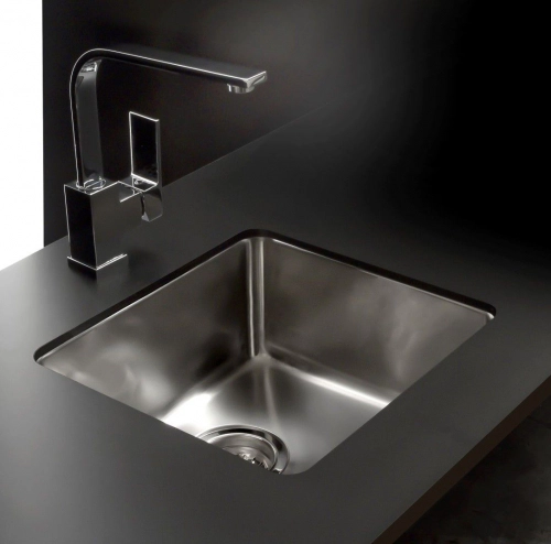 Bacha de cocina Simple c/antirreb Johnson Q37CR