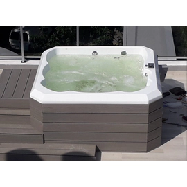 Spa Versailles Family Deck perimetral de madera