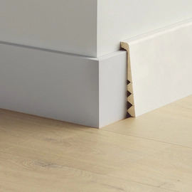 QS ZOCALO COVER BLANCO 240 X 12,7 X 1,8