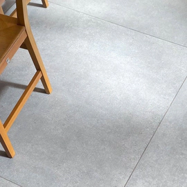 Vite Porcelanato Liscio Grey Natural 80x80