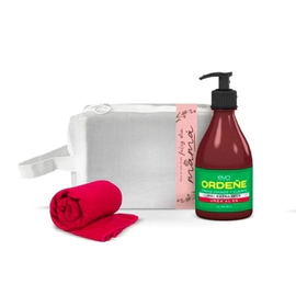Set Humectante x 400 ml + Toalla + Neceser