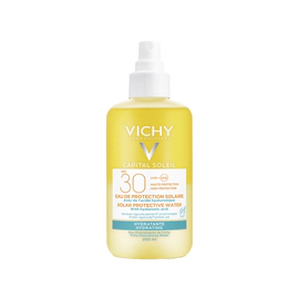 Este protector solar en aerosol potenciador de bronceado provee protección alta frente a los rayos UV y deja tu piel con una sensación fresca, limpia