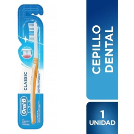 Oral B Cepillo Dental Classic 40 mediano x 1 Unidad
