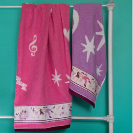 Toalla Arcoiris 100% Algodon Infantil Dance 50x80
