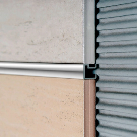 Listello cuadrado cromo brillante 9 mm x 9 mm x 2,45 m Atrim