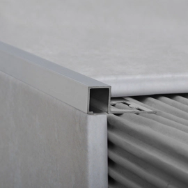 Guardacanto aluminio quadra anodizado deluxe cromo mate 3463 Atrim