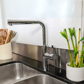 Grifería Piazza kitchen pro 10316 rociador extraíble