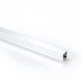 Listel recto Moldumet 10x10mm aluminio brillante AUR80