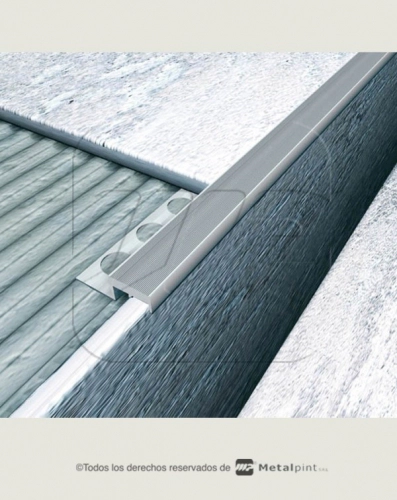 Nariz Omega Moldumet para escalera Alum A121