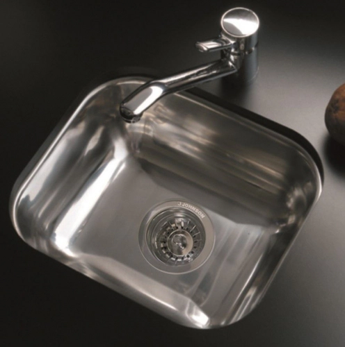 Bacha de cocina simple Johnson c/antirrebalse E37