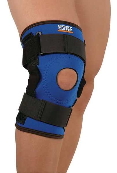 Body Care Rodillera Bc1105 Articulada Corta Con Velcro
